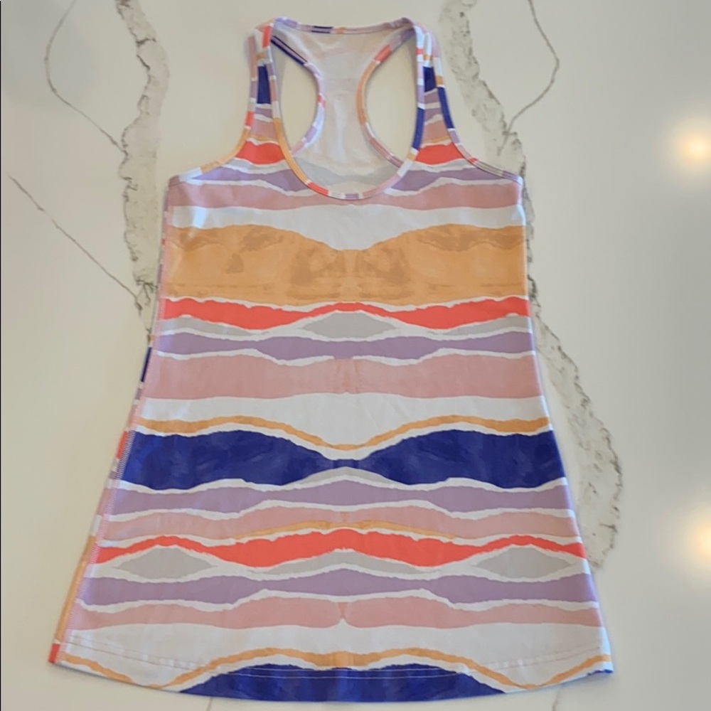 Lululemon workout top